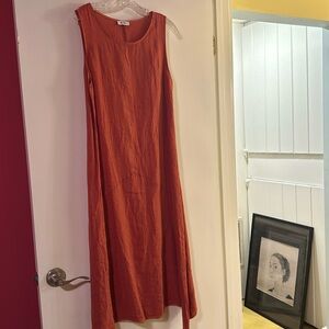 High quality linen sleeveless dress by Devitalia